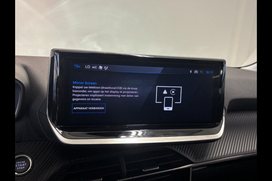 Peugeot 208 1.2 Hybrid 110 e-DCS6 Allure VOORRAAD DEAL | Automaat | Navigatie | 360 camera | Draadloze telefoonlader |