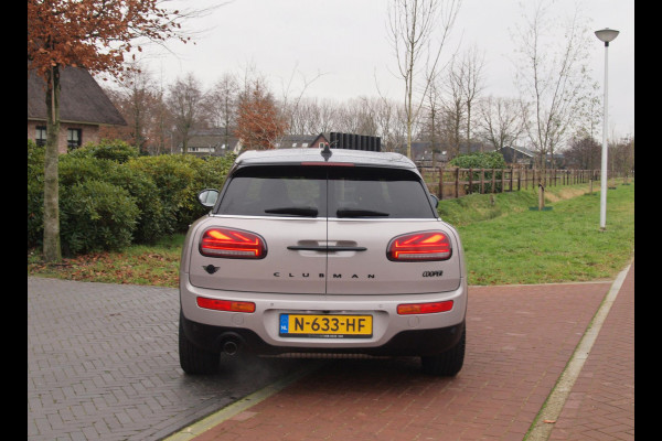 MINI Clubman 1.5 Cooper Business Edition | Rooftop Grey | Camera | Head-Up Display | Apple Camera | Automaat |