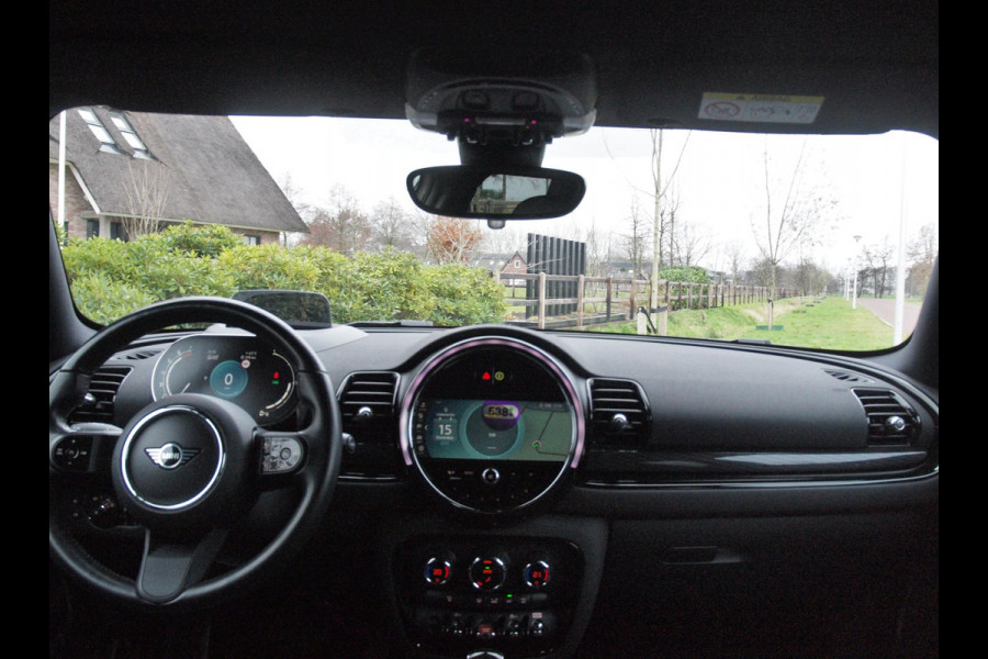 MINI Clubman 1.5 Cooper Business Edition | Rooftop Grey | Camera | Head-Up Display | Apple Camera | Automaat |