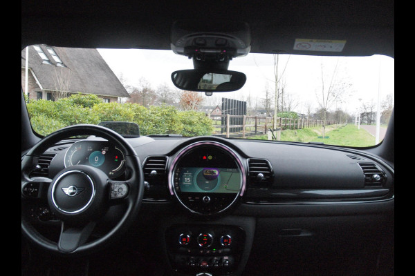 MINI Clubman 1.5 Cooper Business Edition | Rooftop Grey | Camera | Head-Up Display | Apple Camera | Automaat |