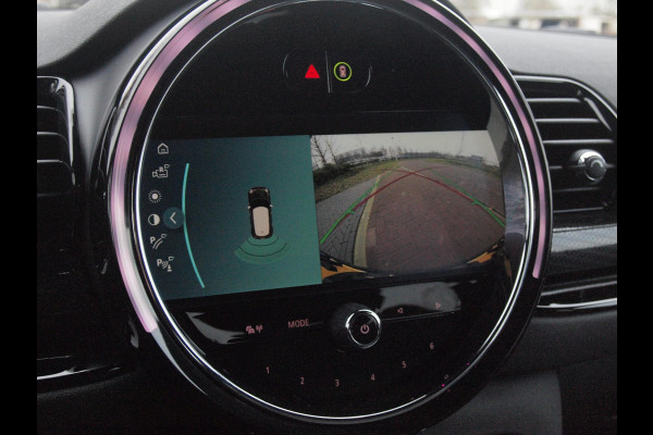 MINI Clubman 1.5 Cooper Business Edition | Rooftop Grey | Camera | Head-Up Display | Apple Camera | Automaat |