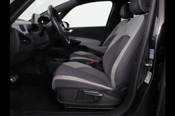 Volkswagen ID.3 First Plus 58 kWh | Stoelverwarming | Adaptive cruise | Matrix LED | Camera | Carplay | Sfeerverlichting | Navigatie | Keyless | Stuurverwarming