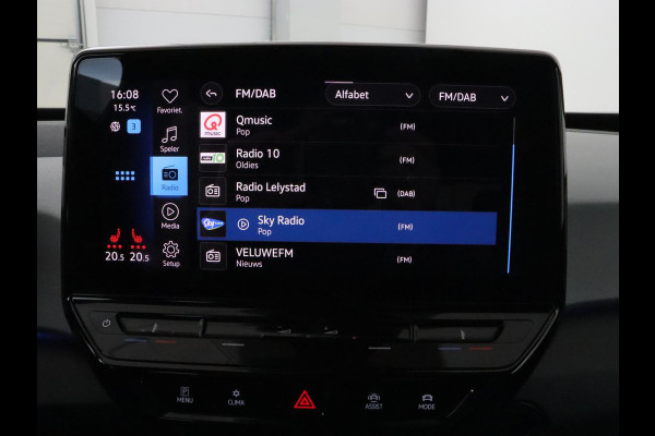 Volkswagen ID.3 First Plus 58 kWh | Stoelverwarming | Adaptive cruise | Matrix LED | Camera | Carplay | Sfeerverlichting | Navigatie | Keyless | Stuurverwarming