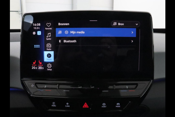 Volkswagen ID.3 First Plus 58 kWh | Stoelverwarming | Adaptive cruise | Matrix LED | Camera | Carplay | Sfeerverlichting | Navigatie | Keyless | Stuurverwarming