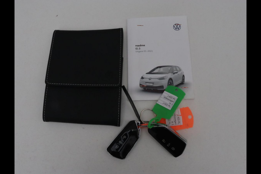 Volkswagen ID.3 First Plus 58 kWh | Stoelverwarming | Adaptive cruise | Matrix LED | Camera | Carplay | Sfeerverlichting | Navigatie | Keyless | Stuurverwarming