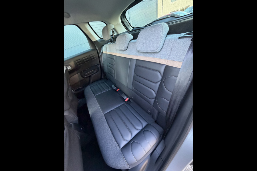 Citroën C3 Aircross 110pk Feel (Leder - Automatische Airco - Navigatie - LED - Apple Carplay - Lichtmetalen velgen incl 4S)
