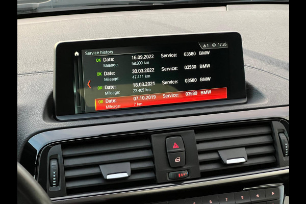 BMW 1-serie 118i Sport Line Edition NL AUTO | SPORTSTOELEN | CAMERA  STOELVERW | GROOT NAVI