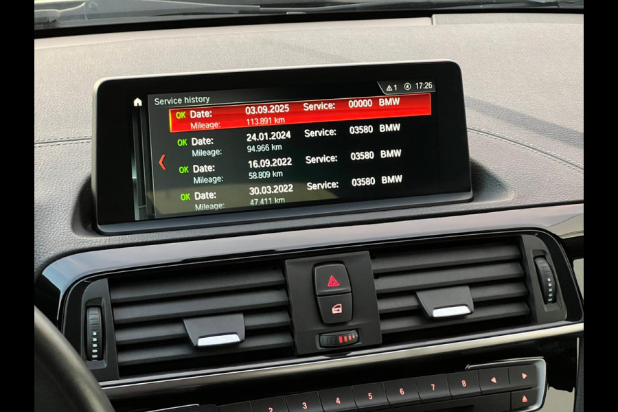 BMW 1-serie 118i Sport Line Edition NL AUTO | SPORTSTOELEN | CAMERA  STOELVERW | GROOT NAVI