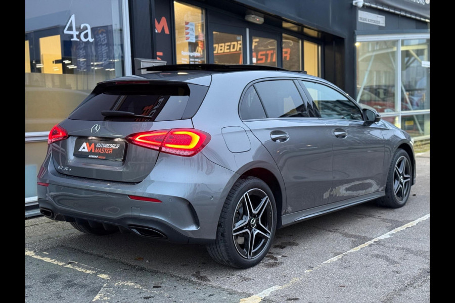 Mercedes-Benz A-Klasse 250 e AMG Line | Pano | Sfeer | Cruise
