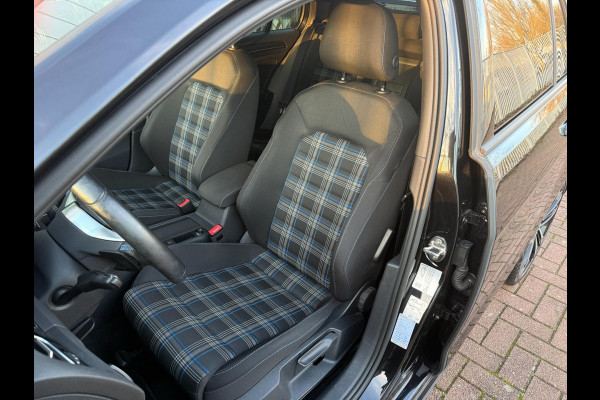 Volkswagen Golf 1.4 TSI PHEV GTE | Virtual | ACC | Camera