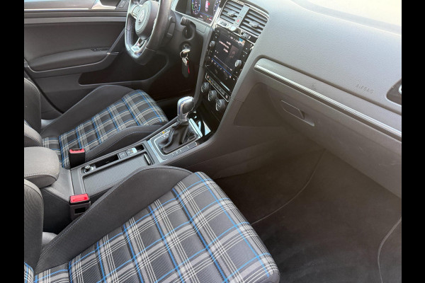 Volkswagen Golf 1.4 TSI PHEV GTE | Virtual | ACC | Camera