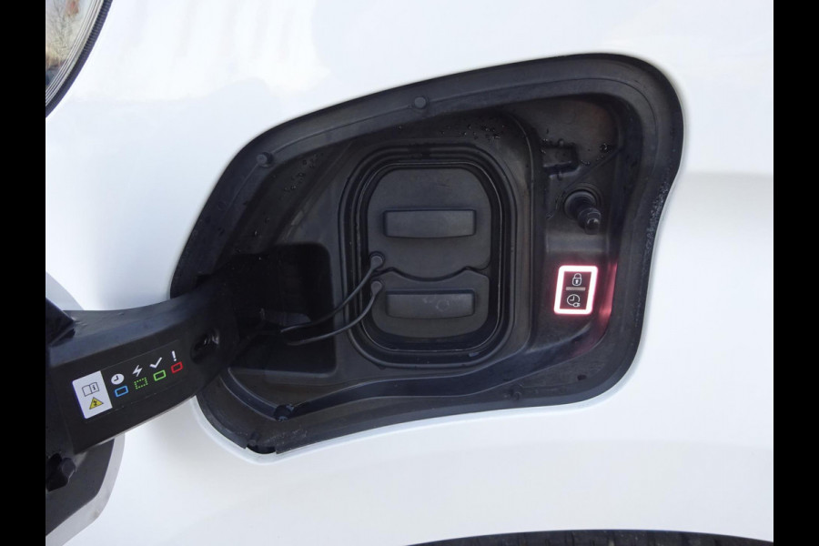 Opel Vivaro-e L2H1 75 kWh 100 % Elektrisch S.O.H. 85% AIRCO NAVIGATIE 3 PERSOONS