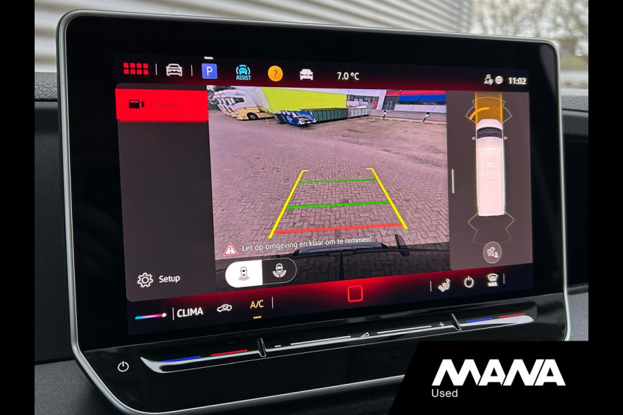 MAN TGE 3.140 L3H3 Automaat 140PK Zwart Black Lion Cruise control Carplay Camera