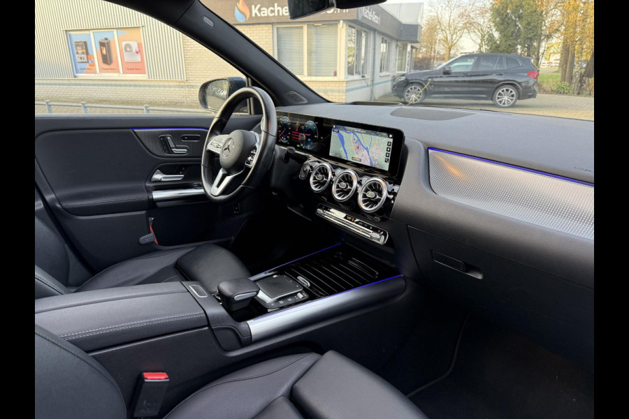 Mercedes-Benz EQA 250 Business Sol. Luxury 67 kWh | Panorama | Memory | Sfeer Verlichting | 360 Camera |