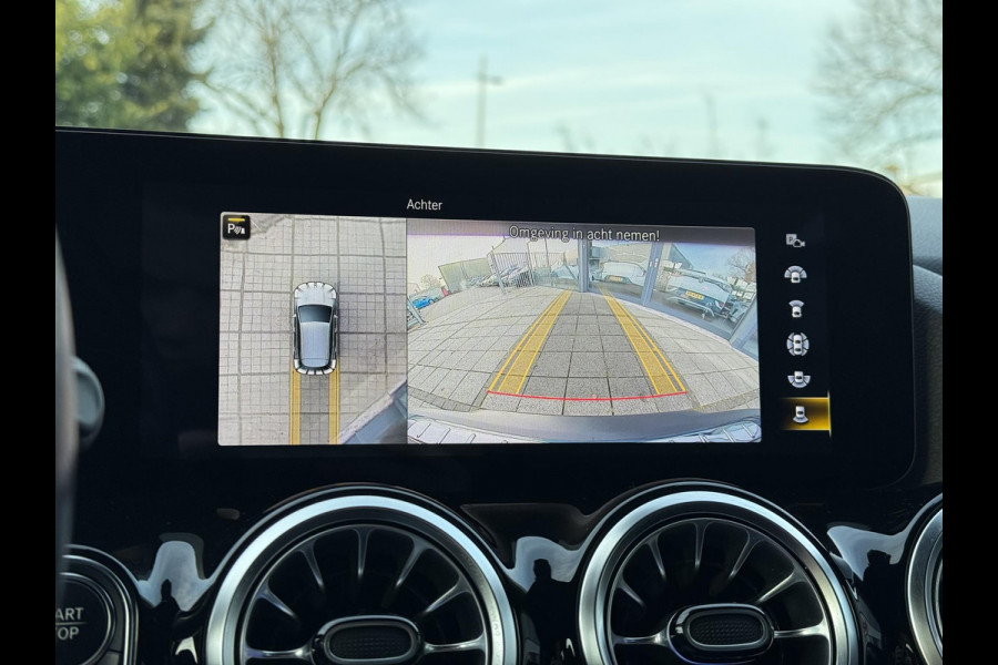 Mercedes-Benz EQA 250 Business Sol. Luxury 67 kWh | Panorama | Memory | Sfeer Verlichting | 360 Camera |