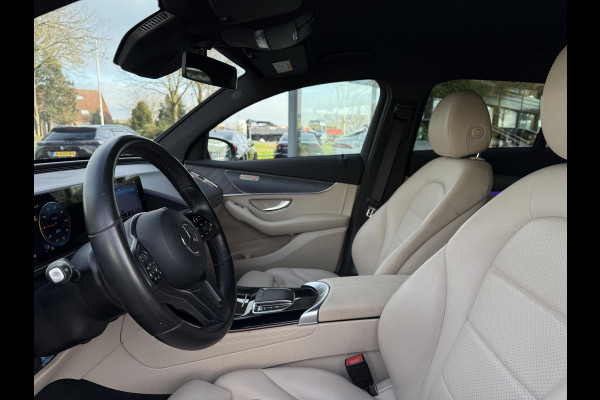 Mercedes-Benz EQC 400 4MATIC Business Sol. Luxury 80 kWh | Navi | Camera | Sfeer Verlichting |