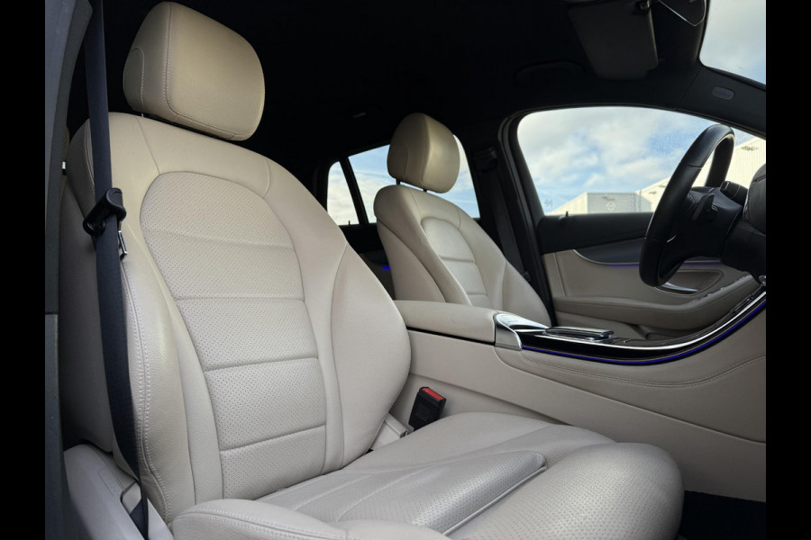 Mercedes-Benz EQC 400 4MATIC Business Sol. Luxury 80 kWh | Navi | Camera | Sfeer Verlichting |