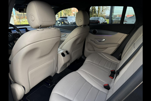 Mercedes-Benz EQC 400 4MATIC Business Sol. Luxury 80 kWh | Navi | Camera | Sfeer Verlichting |