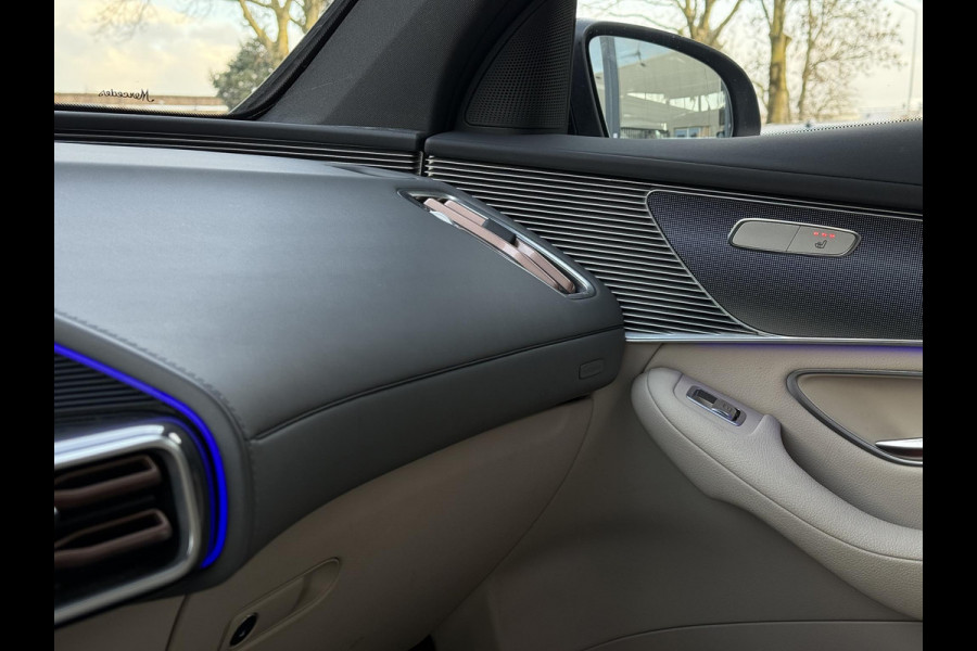 Mercedes-Benz EQC 400 4MATIC Business Sol. Luxury 80 kWh | Navi | Camera | Sfeer Verlichting |