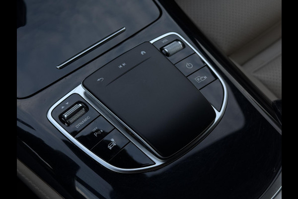 Mercedes-Benz EQC 400 4MATIC Business Sol. Luxury 80 kWh | Navi | Camera | Sfeer Verlichting |