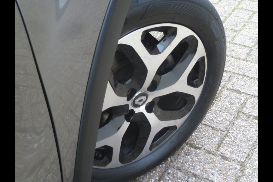 Renault Captur 1.2 TCe 120PK|Bose|Camera|Blindspot|Stoelverwarming|Climate-Control|Navi|Keyless-Entry/Go