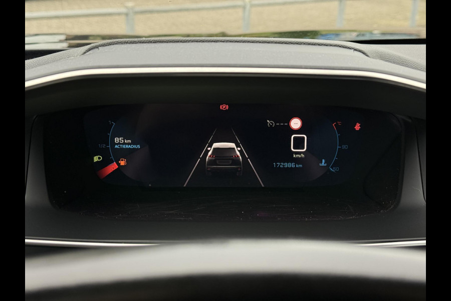 Peugeot 2008 1.5 BlueHDi Allure | Panorama | Navi | Camera |