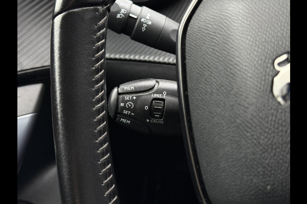 Peugeot 2008 1.5 BlueHDi Allure | Panorama | Navi | Camera |