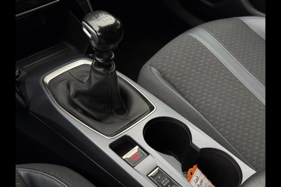 Peugeot 2008 1.5 BlueHDi Allure | Panorama | Navi | Camera |