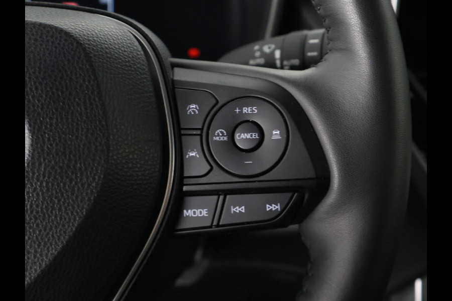 Toyota Corolla Cross Hybrid 140 Style | Stuur-/ & Stoelverwarming | Dodehoek detectie | Elektrische kofferbak | Parkeersensoren