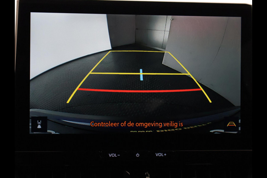 Toyota Corolla Cross Hybrid 140 Style | Stuur-/ & Stoelverwarming | Dodehoek detectie | Elektrische kofferbak | Parkeersensoren