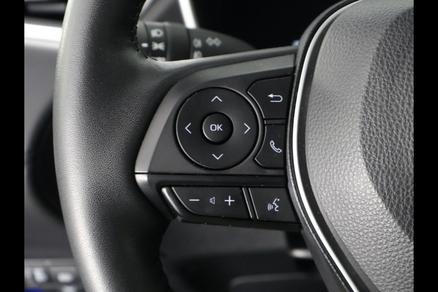 Toyota Corolla Cross Hybrid 140 Style | Stuur-/ & Stoelverwarming | Dodehoek detectie | Elektrische kofferbak | Parkeersensoren