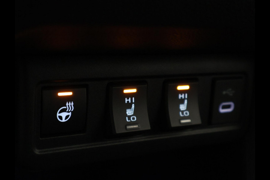 Toyota Corolla Cross Hybrid 140 Style | Stuur-/ & Stoelverwarming | Dodehoek detectie | Elektrische kofferbak | Parkeersensoren