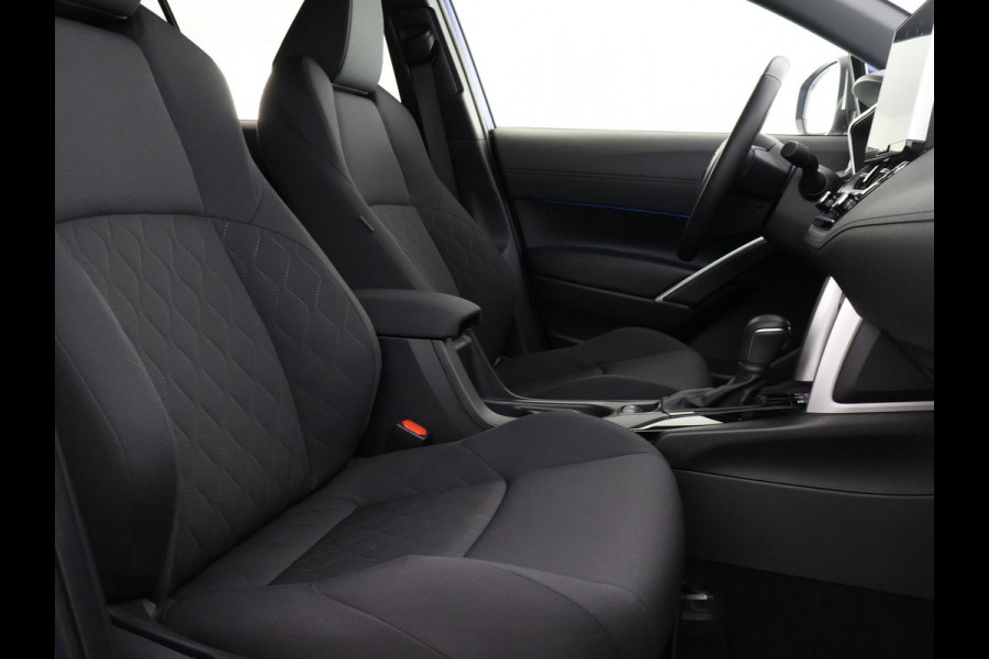 Toyota Corolla Cross Hybrid 140 Style | Stuur-/ & Stoelverwarming | Dodehoek detectie | Elektrische kofferbak | Parkeersensoren