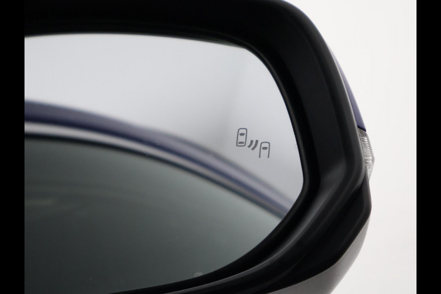 Toyota Corolla Cross Hybrid 140 Style | Stuur-/ & Stoelverwarming | Dodehoek detectie | Elektrische kofferbak | Parkeersensoren