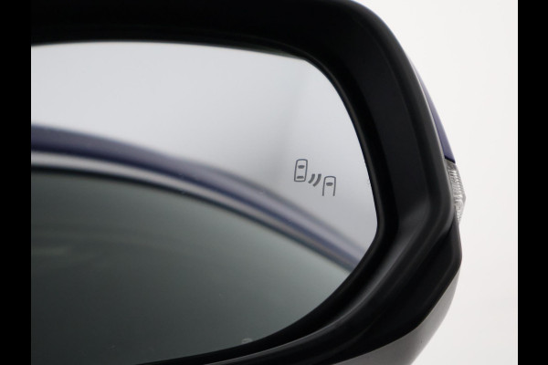 Toyota Corolla Cross Hybrid 140 Style | Stuur-/ & Stoelverwarming | Dodehoek detectie | Elektrische kofferbak | Parkeersensoren