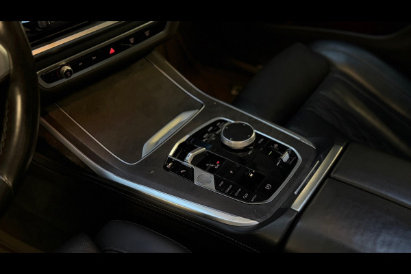 BMW X7 XDrive40i M-Sport|Softclose|Keyless|HUD|7Pers.|Skylounge|360 CAM|Dealer Onderhouden|Garantie 2028|Standkachel|