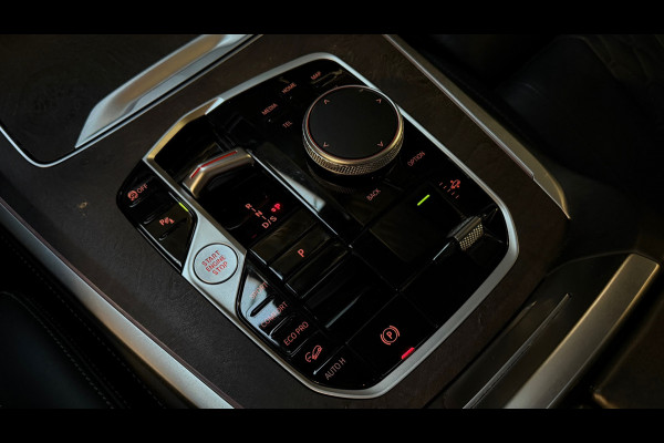 BMW X7 XDrive40i M-Sport|Softclose|Keyless|HUD|7Pers.|Skylounge|360 CAM|Dealer Onderhouden|Garantie 2028|Standkachel|