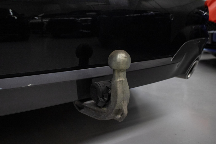 BMW 3-serie 330e PANO MEMORY M PAKKET CAMERA HUD