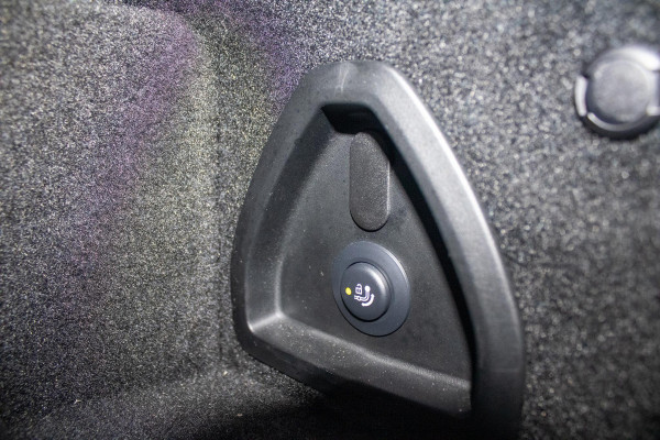 BMW 3-serie 330e PANO MEMORY M PAKKET CAMERA HUD