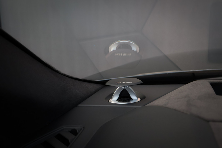 Lamborghini Urus SE 4.0 V8 Hybrid | AKRAPOVIC | FULL PPF | B&O ADVANCED | ACC |