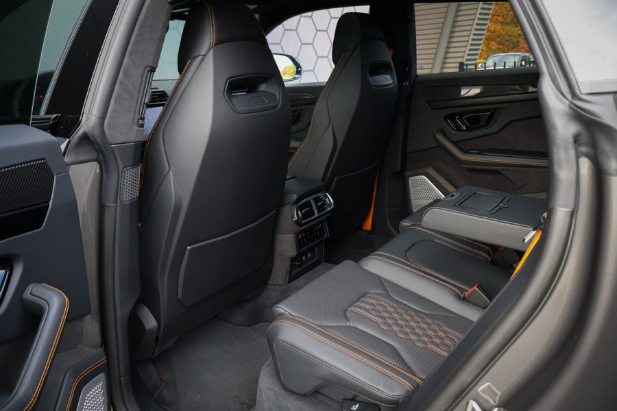 Lamborghini Urus SE 4.0 V8 Hybrid | AKRAPOVIC | FULL PPF | B&O ADVANCED | ACC |