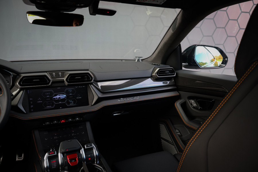 Lamborghini Urus SE 4.0 V8 Hybrid | AKRAPOVIC | FULL PPF | B&O ADVANCED | ACC |