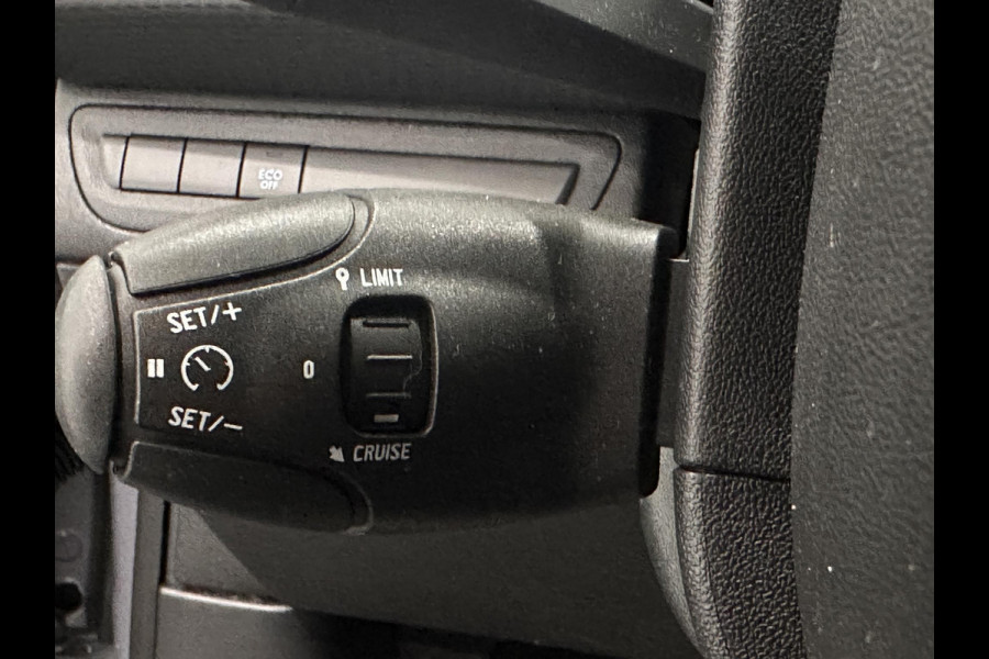 Peugeot 2008 1.2 PureTech Active 82pk Navigatie Apple Carplay/Android Auto Cruise Control Airco