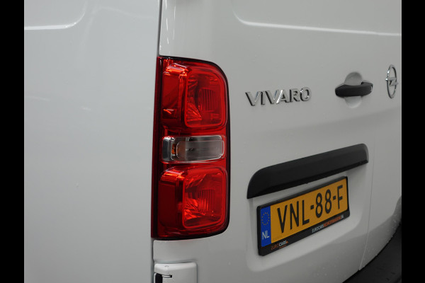 Opel Vivaro 1.5 CDTI L3H1 Edition Navigatie Cruise control Camera Airco Trekhaak 3Zits