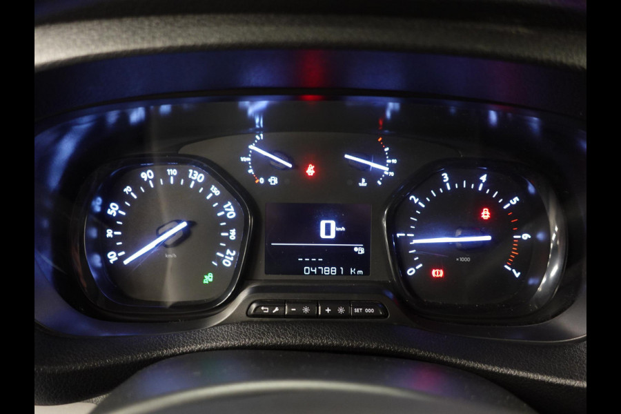 Opel Vivaro 1.5 CDTI L3H1 Edition Navigatie Cruise control Camera Airco Trekhaak 3Zits