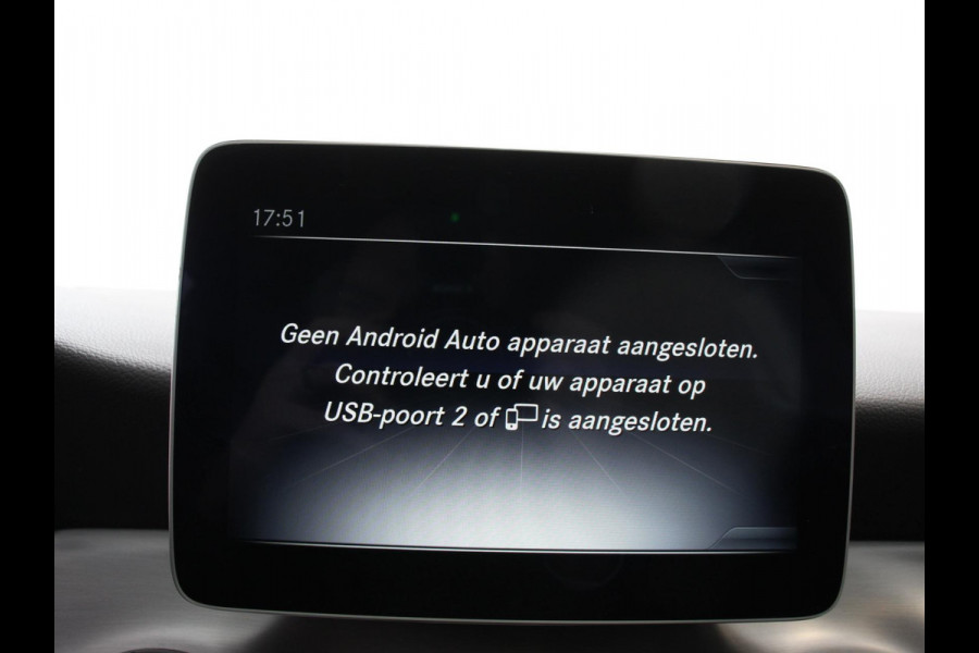Mercedes-Benz GLA 200 Automaat Premium Plus | AMG Velgen | Climate control | Cruise control | Navigatie | Parkeersensoren | Achteruitrijcamera | Lichtmetalen velgen | Radio | LED | Voorstoelen verwarmd | Apple Carplay/ Android Auto
