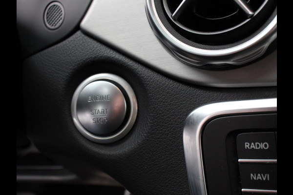 Mercedes-Benz GLA 200 Automaat Premium Plus | AMG Velgen | Climate control | Cruise control | Navigatie | Parkeersensoren | Achteruitrijcamera | Lichtmetalen velgen | Radio | LED | Voorstoelen verwarmd | Apple Carplay/ Android Auto