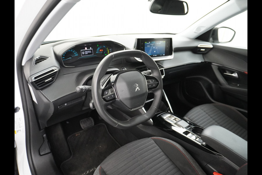 Peugeot e-2008 EV Active Pack 50kWh Soh 91% Navi Ecc Apple Carplay Android Auto Cruise Control Keyless DAB+ Bluetooth Led Connected services Verkeersbord detectie 1e Eigenaar Origineel Nederlandse Auto