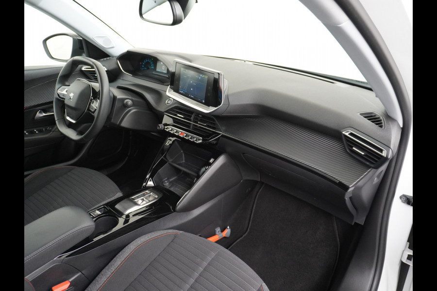 Peugeot e-2008 EV Active Pack 50kWh Soh 91% Navi Ecc Apple Carplay Android Auto Cruise Control Keyless DAB+ Bluetooth Led Connected services Verkeersbord detectie 1e Eigenaar Origineel Nederlandse Auto