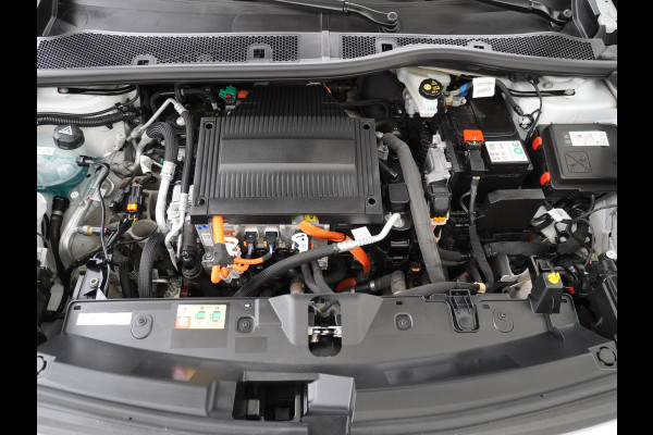 Peugeot e-2008 EV Active Pack 50kWh Soh 91% Navi Ecc Apple Carplay Android Auto Cruise Control Keyless DAB+ Bluetooth Led Connected services Verkeersbord detectie 1e Eigenaar Origineel Nederlandse Auto